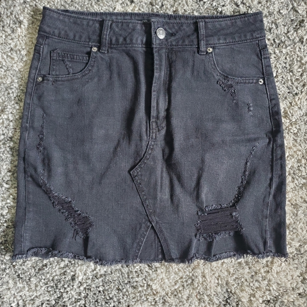 WILD FABLE vintage y2k LIGHT BLACK SKIRT 6 JEAN DENIM MINI RAW CUT HEM SHORT